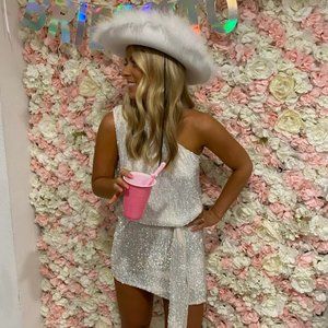 retrofête White Ella Pearl Paillette Sequin Velvet Dress (XS)